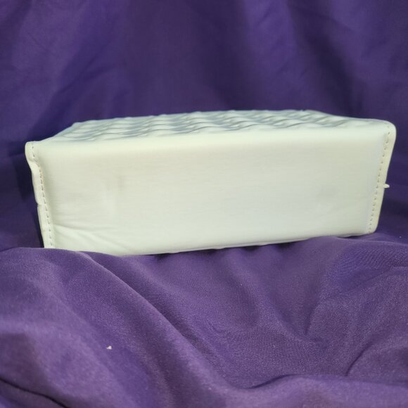 White Envelope Shoulder Bag Chain Strap Embossed Vegan Leather - Picture 7 of 12